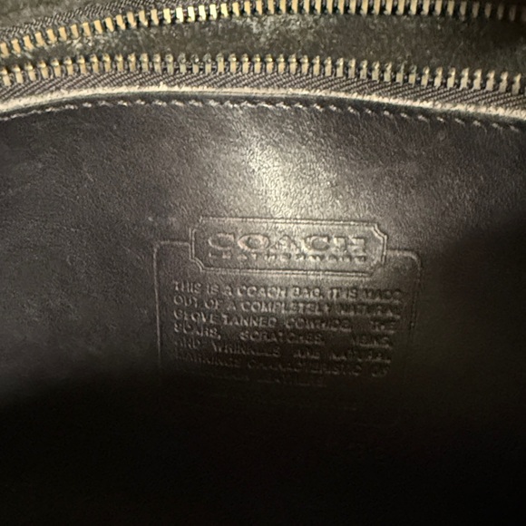 Coach Vintage Black Leather Shoulder Bag - Picture 9 of 11
